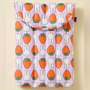 BAGGU Puffy 16” Recycled Laptop Sleeve - Strawberry Miffy